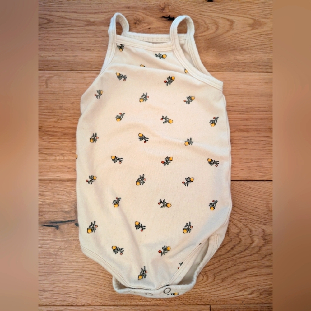 ARQ Calico Baby Bodysuit 6-12months